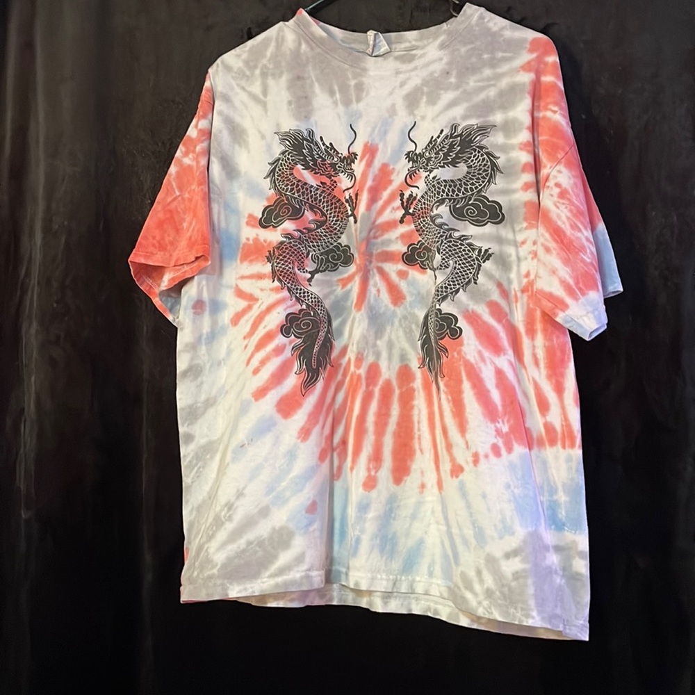 tye-dye t-shirt